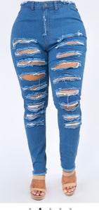 FULLY DISTRESSED JEANS